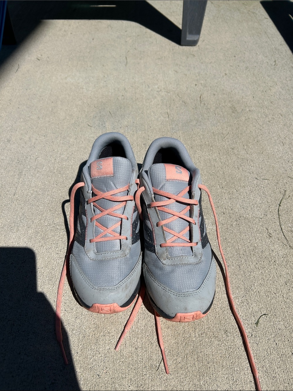 Salomon Women's Gray Sneakers with Pink Detail, size 5